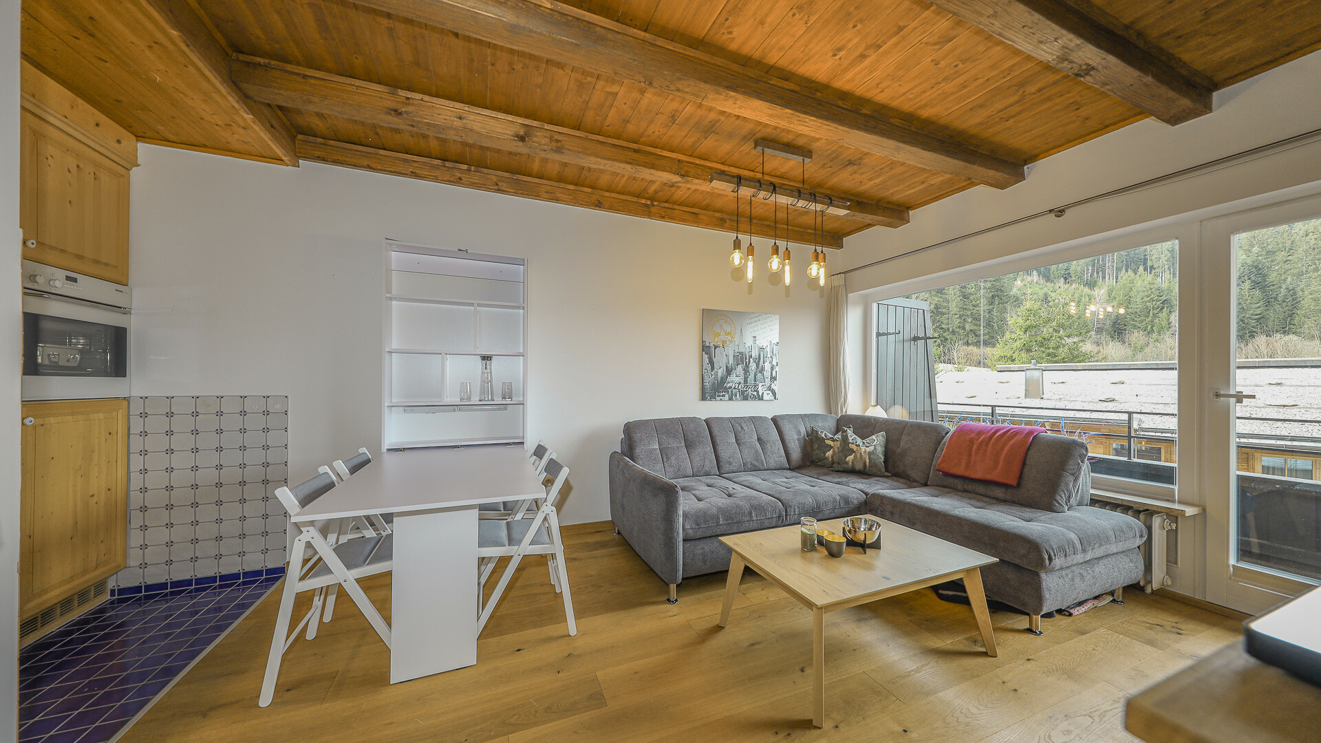 Thumbnail von Dachgeschosswohnung an der Skipiste mit Kaiserblick