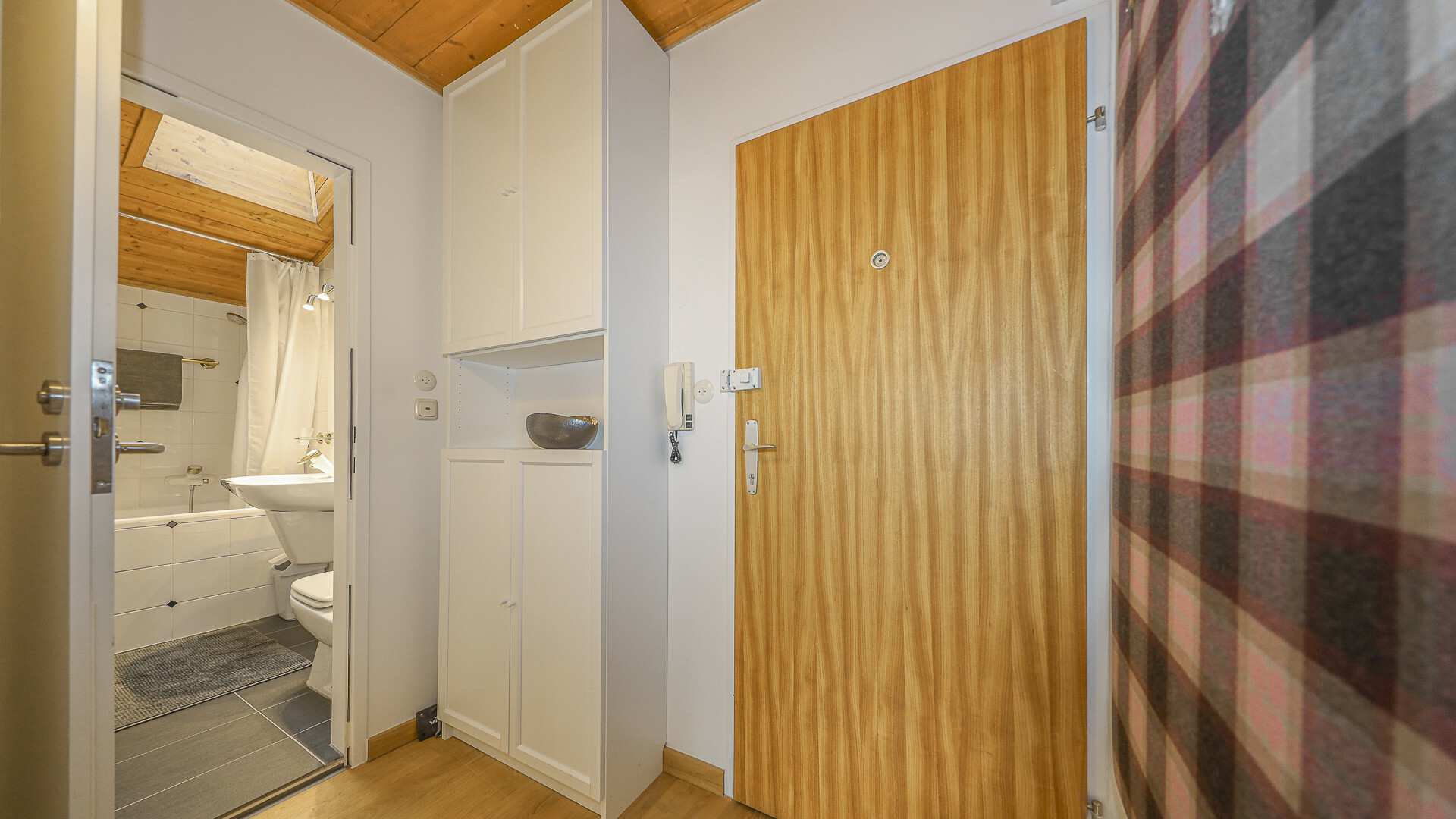 Thumbnail von Dachgeschosswohnung an der Skipiste mit Kaiserblick