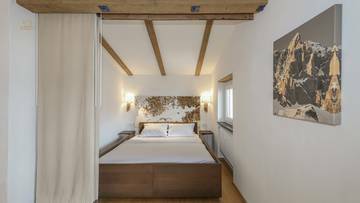 Thumbnail von Dachgeschosswohnung im Zentrum mit Panorama-Ausblick