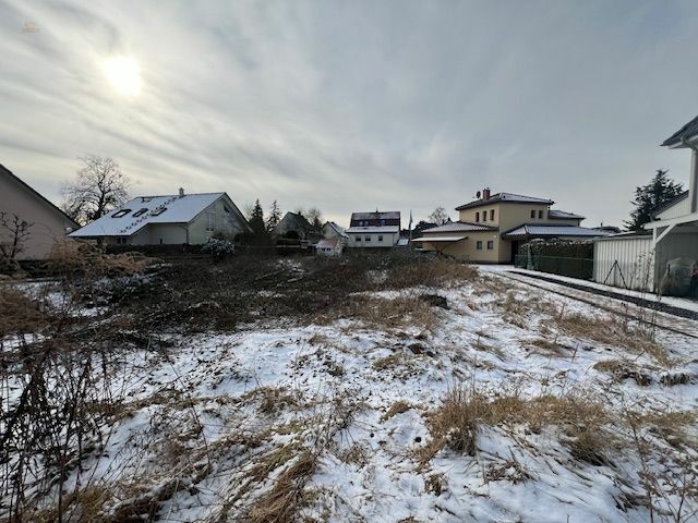 Doppelhausbaugrundstück in ruhiger Anliegerstraße in Karow