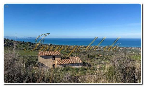Immogold SGS 26021 Fertig zu stellende Villa nahe Collesano am Meer mit spektakulärer Aussicht,
