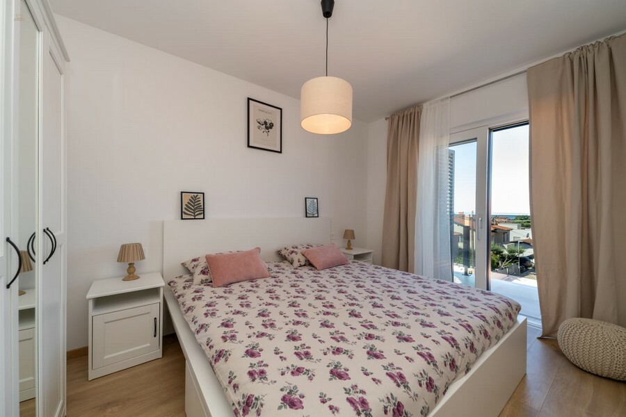 Thumbnail von Möblierte Wohnung mit Meerblick