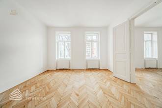 Thumbnail von Grosszügige helle 2-Zimmer Altbau-Wohnung in zentraler Lage