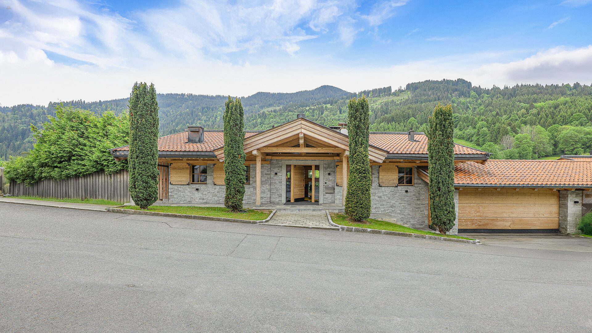 Thumbnail von Luxuriöse Villa mit Kaiserblick in ruhiger Toplage