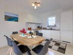 Thumbnail von Haus mit Pool und Meerblick, Region Labin