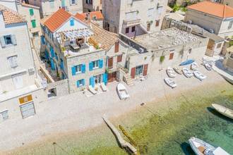 Thumbnail von Okouzlující kamenný dům přímo u pláže