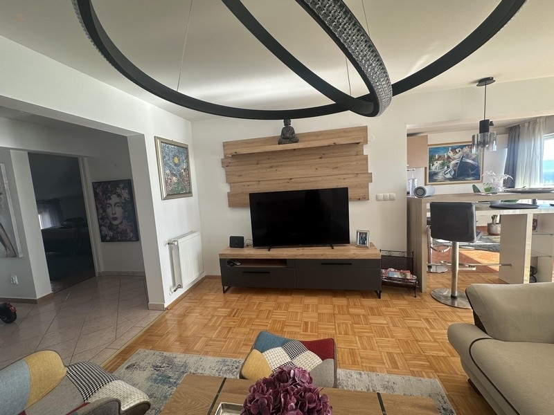 Thumbnail von Große Wohnung mit schönem Meerblick