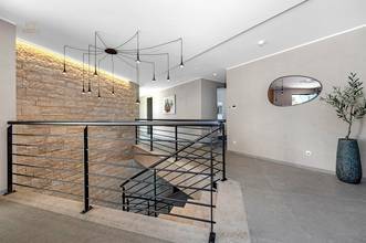 Thumbnail von Luxusní vila s nekonečným bazénem a výhledem na moře v klidné lokalitě