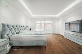 Thumbnail von Grandiose Luxusvilla mit Pool - Ihr Rückzugsort Nähe Wienerberg