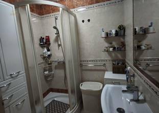 Thumbnail von Wohnung mit Meerblick im Hochhaus