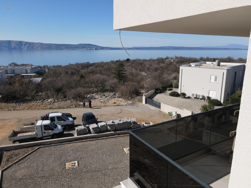 Modernes Neubau-Appartement mit wunderschönem Meerblick, Garten und privatem Pool