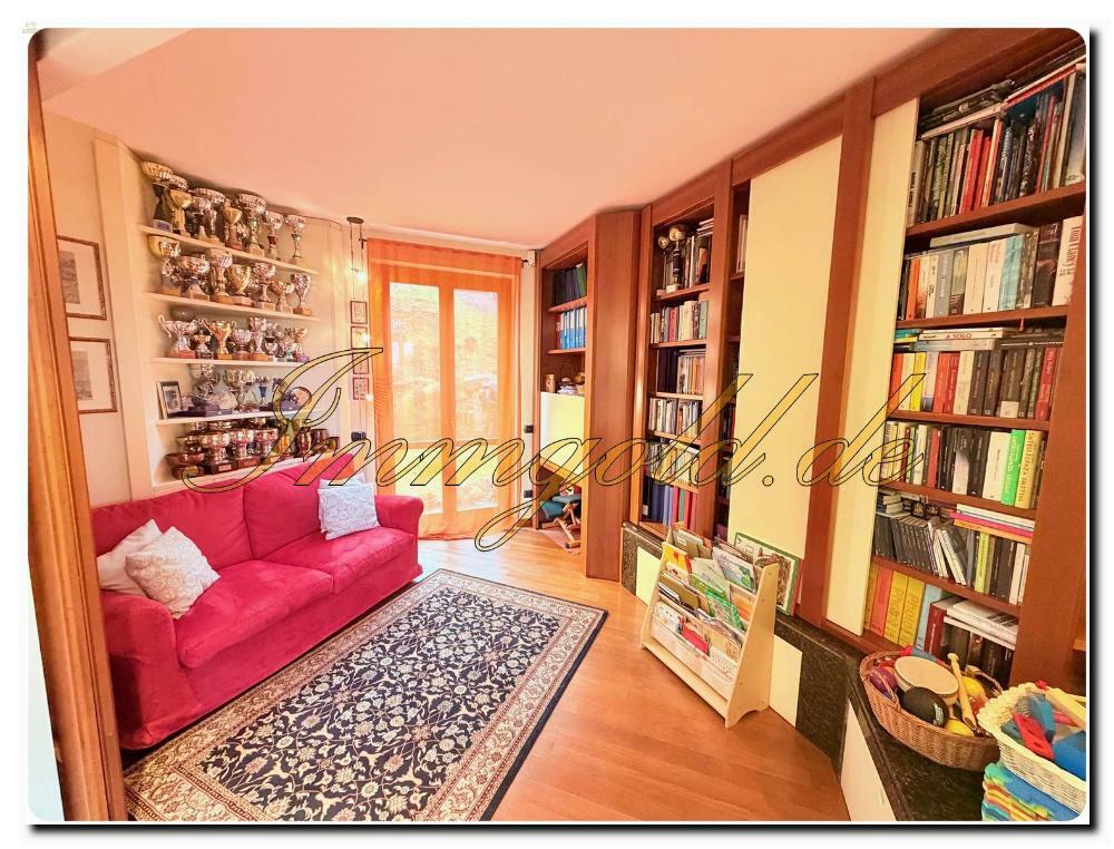 Thumbnail von Immogold Lago Maggiore Aparte Eck-Villa inkl. Garten und Seeblick