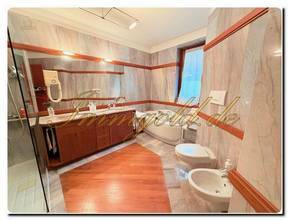 Thumbnail von Immogold Lago Maggiore Aparte Eck-Villa inkl. Garten und Seeblick