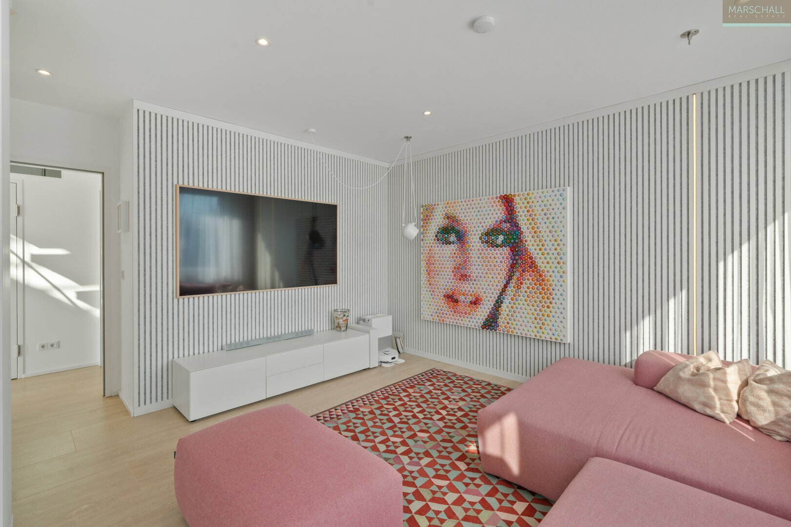 Thumbnail von Exklusiver Dachgeschoßtraum mit Fernblick