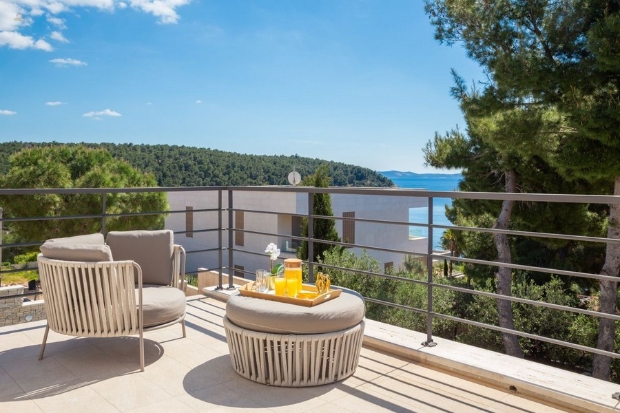 Thumbnail von Moderne Villa mit Pool nahe dem Meer