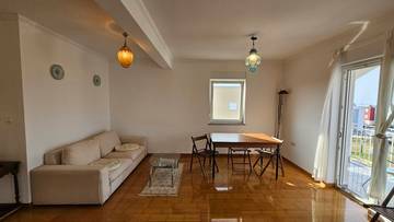 Thumbnail von Wohnung mit Balkon und Blick bis zum Meer