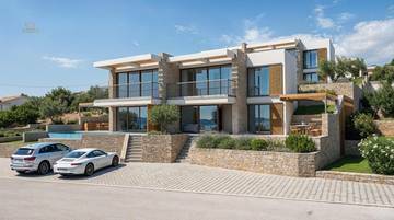 Thumbnail von Moderne Villen mit Pool und Meerblick - nur 50 Meter vom Meer