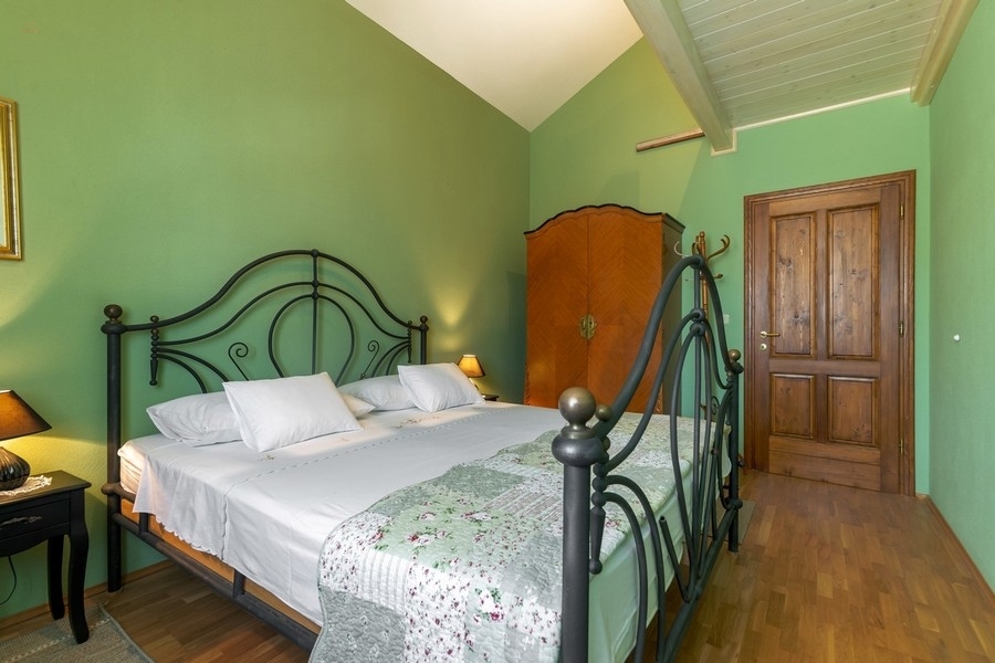 Thumbnail von Mediterranes Anwesen in der 2. Reihe zum Meer