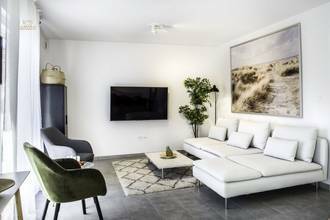 Thumbnail von Modernes Haus mit Panorama-Meerblick