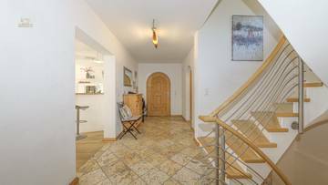 Thumbnail von Großzügiges Einfamilienhaus in traumhafter Lage