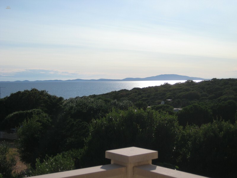 Haus mit wunderschönem Meerblick in einem kleinen Ort auf Pag