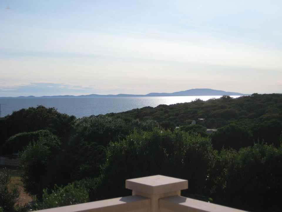 Haus mit wunderschönem Meerblick in einem kleinen Ort auf Pag