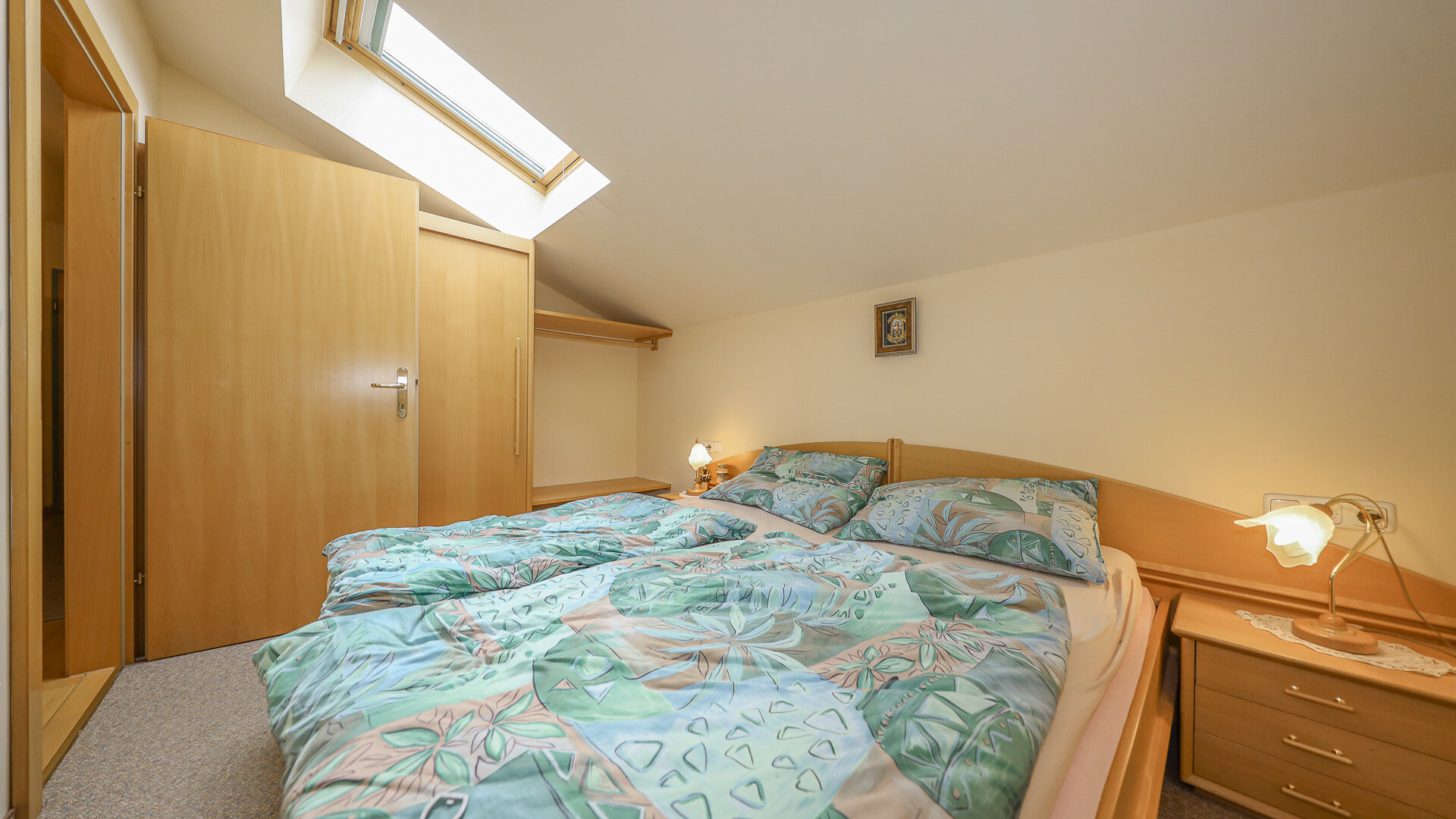 Thumbnail von Dachgeschoss-Apartment mit schönem Ausblick