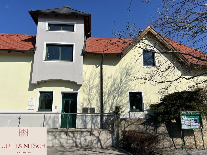 Schönes Büro/Praxis - Gemeinschaftsbüro/Praxis möglich - Gumpoldskirchen neben Parkplatz