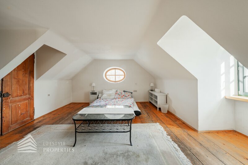 Thumbnail von Exklusives Baugrundstück in einzigartiger Lage mit Einreichplanung!