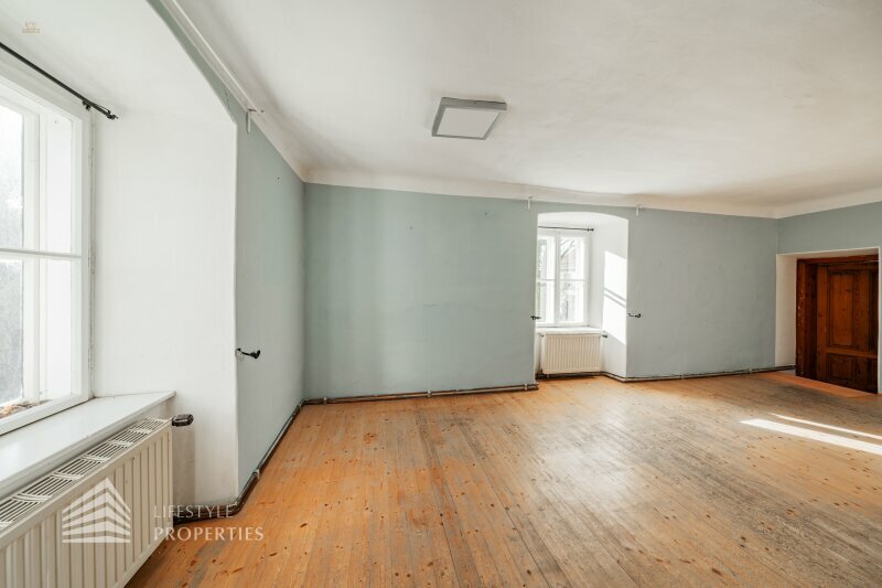 Thumbnail von Exklusives Baugrundstück in einzigartiger Lage mit Einreichplanung!