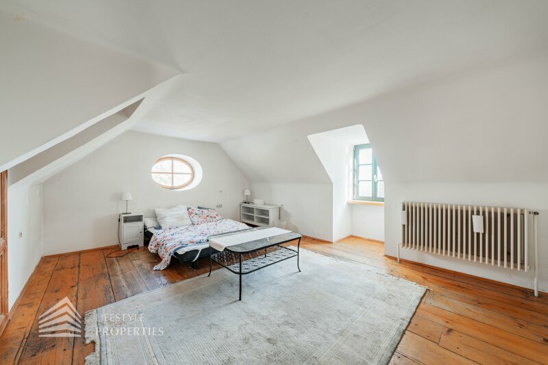 Thumbnail von Exklusives Baugrundstück in einzigartiger Lage mit Einreichplanung!