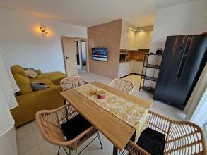 Thumbnail von Wohnung mit moderner Möblierung