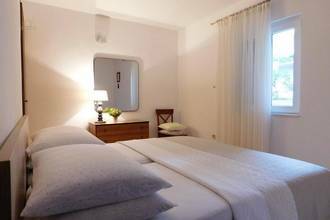 Thumbnail von Apartmenthaus mit vier Wohnungen nahe dem Meer