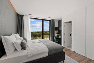 Thumbnail von Moderne Villa mit Swimmingpool und Dachterrasse, Region Porec