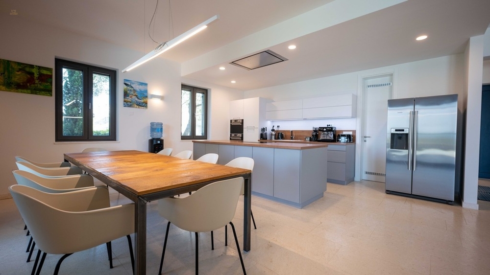 Thumbnail von Mediterrane Villa in der ersten Reihe zum Meer