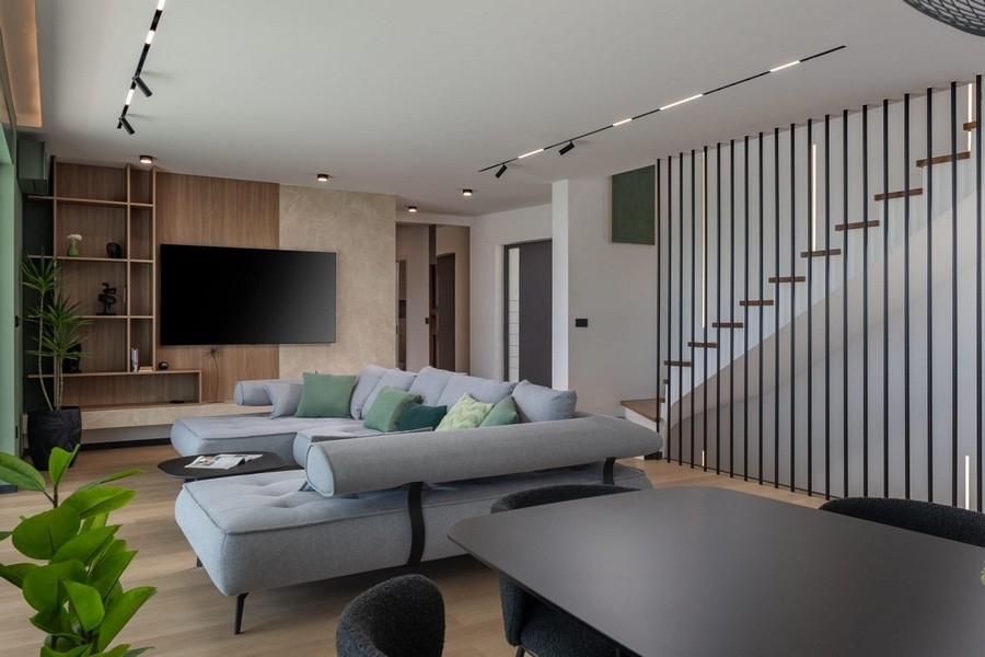 Thumbnail von Moderne Luxusvilla mit Swimmingpool und Panorama-Meerblick