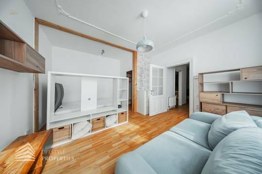 Volleingerichtete Garçonnière mit seperater Küche - Nähe Auer-Welsbach-Park