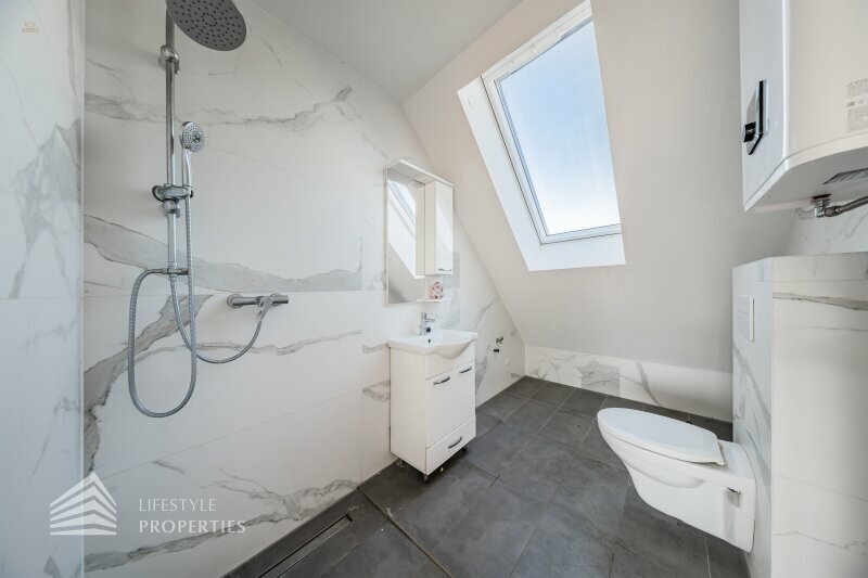 Thumbnail von Traumhafte 3-Zimmerwohnung mit Balkon, Nähe Schloss Hetzendorf