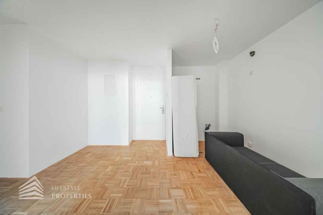 Traumhafte 2-Zimmerwohnung/Ordination Nähe Schloss Hetzendorf