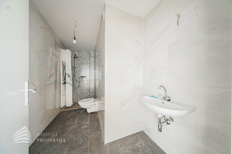 Thumbnail von Traumhafte 2-Zimmerwohnung/Ordination Nähe Schloss Hetzendorf