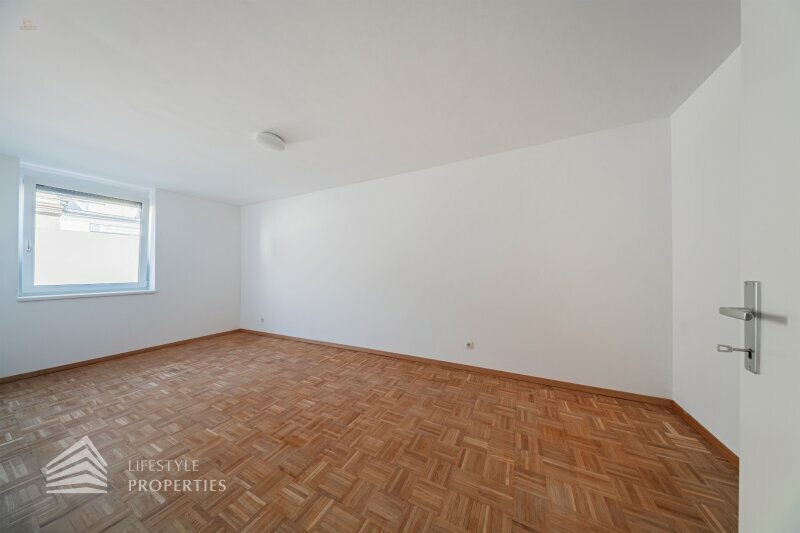 Thumbnail von Traumhafte 2-Zimmerwohnung/Ordination Nähe Schloss Hetzendorf