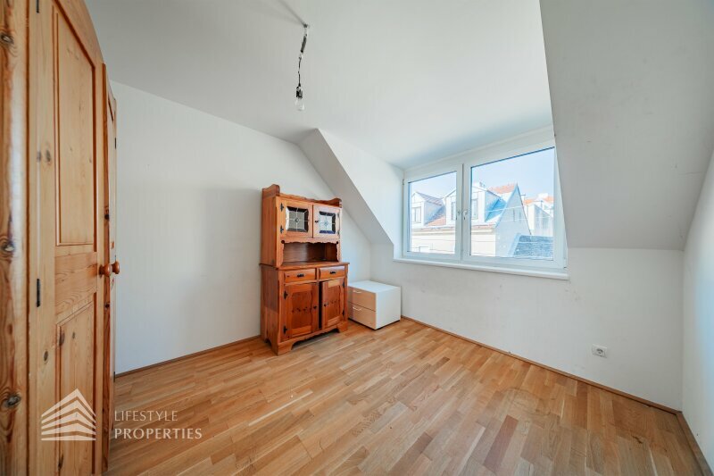 Thumbnail von Traumhafte 3-Zimmerwohnung mit Balkon, Nähe Schloss Hetzendorf