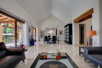 Thumbnail von Luxus-Villa in Sierra Blanca R2509709