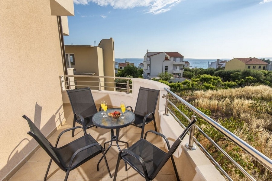 Thumbnail von Apartmenthaus mit 13 Wohneinheiten, Region Split