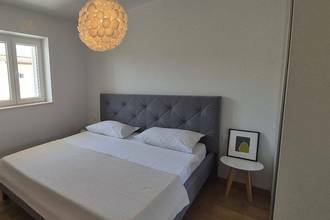 Thumbnail von Haus mit 7 Einheiten nahe dem Meer, Omis Riviera