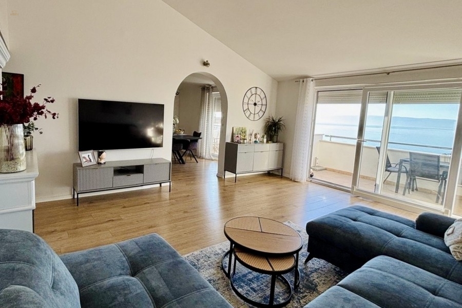 Thumbnail von Wohnung mit Panorama-Meerblick im obersten Stockwerk