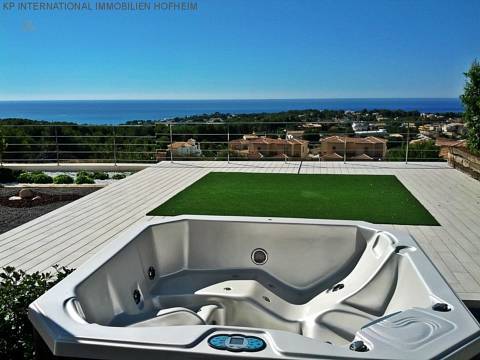 ***Luxusvilla in Calpe mit Whirlpool und Fernblick***