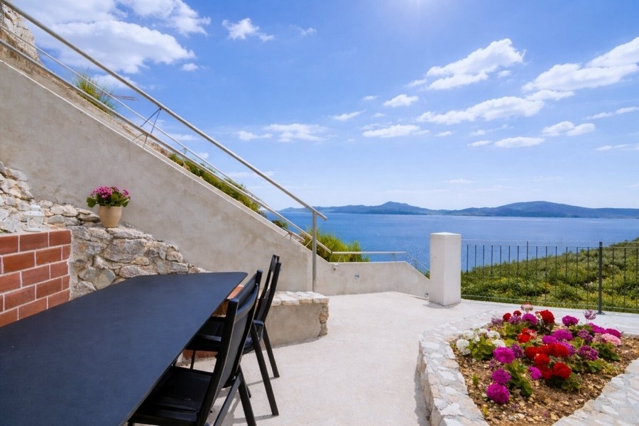 Thumbnail von Haus mit Pool und Panorama-Meerblick, Region Dubrovnik