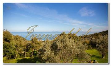 Thumbnail von Супер-вилла на севере Сицилии на площади около 20 000 м², с парковой зоной, видом на Эолийские острова, оливковыми рощами и фантастическим видом на море