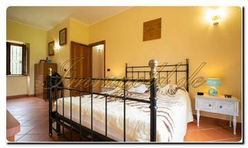 Thumbnail von Супер-вилла на севере Сицилии на площади около 20 000 м², с парковой зоной, видом на Эолийские острова, оливковыми рощами и фантастическим видом на море